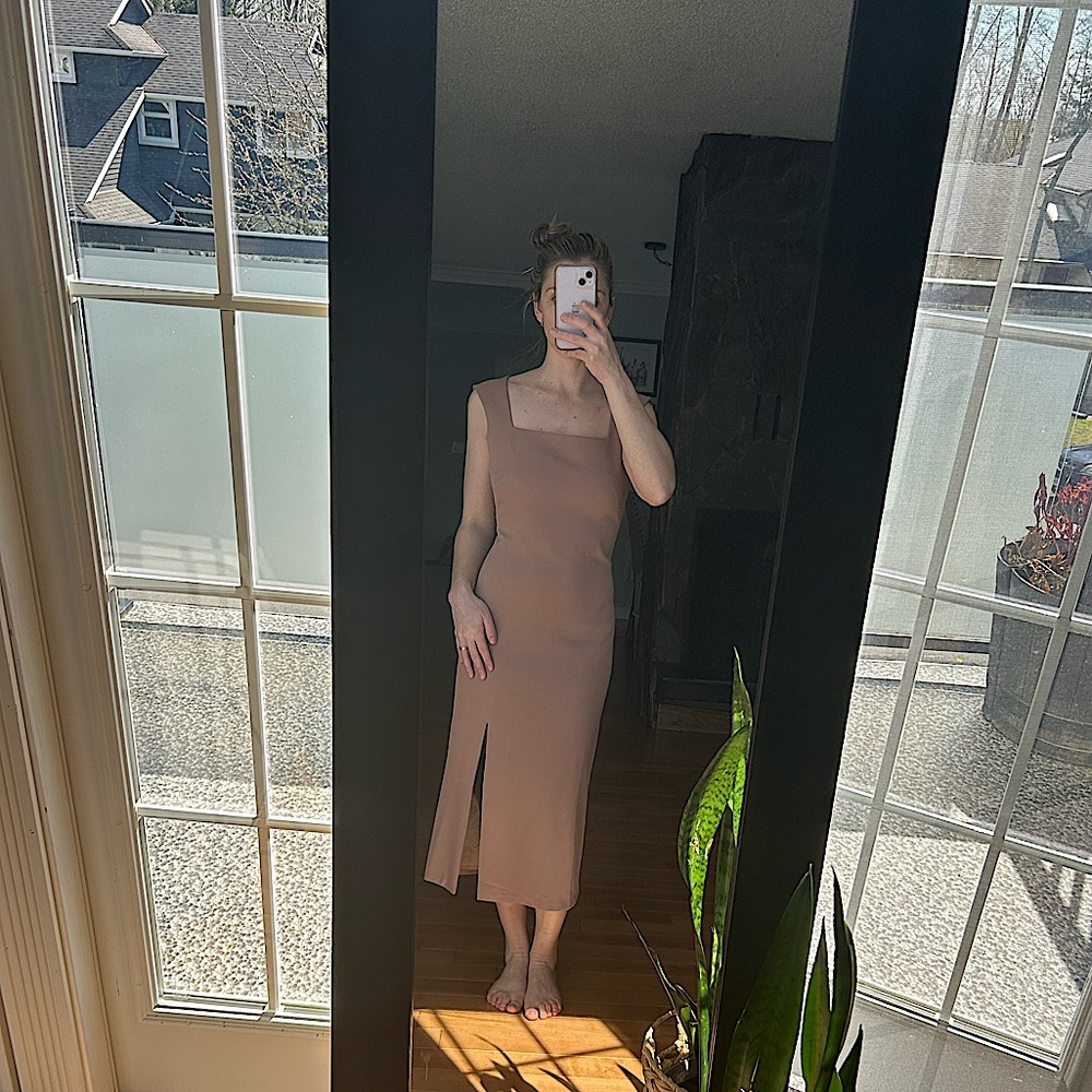 Taupe Oak + Fort Dress